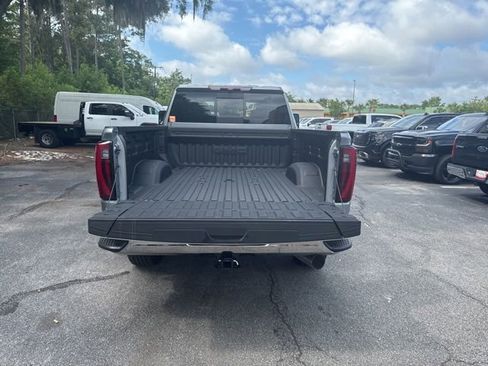 Used 2026 GMC Sierra 2500 SLT w/ SLT Premium Package AWD/4WD image 4