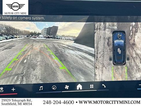 Used 2025 BMW iX M60 image 31