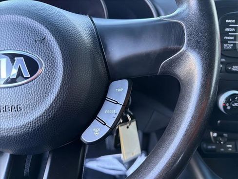 Used 2016 Kia Soul image 16