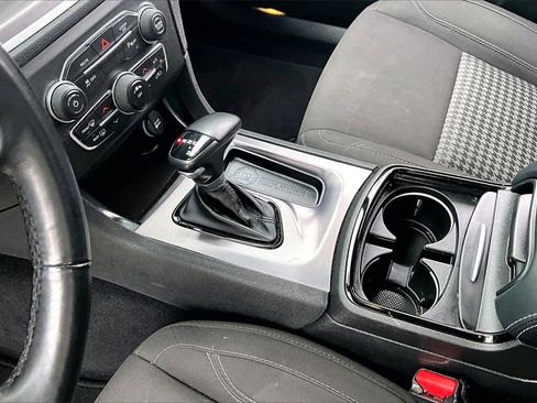 Used 2022 Dodge Charger SXT w/ Blacktop Package image 14