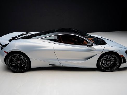 Used 2018 McLaren 720S image 34