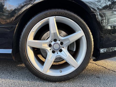 Used 2014 Mercedes-Benz SL 550 w/ Driver Assistance Package image 31