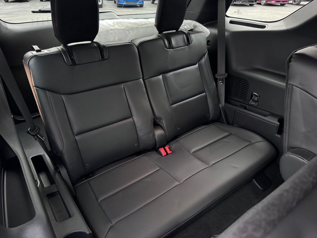 Used 2026 Ford Explorer ST w/ Sun And Sound Package RWD image 31