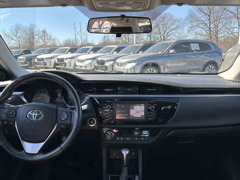 Used 2015 Toyota Corolla S Premium image 30