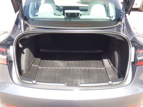 Used 2023 Tesla Model 3 Standard Range RWD image 10