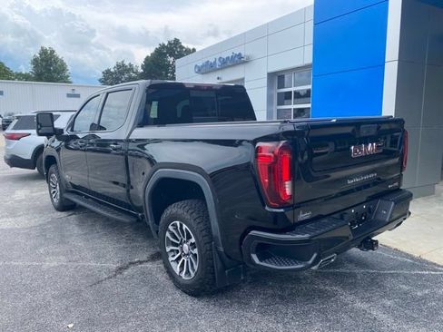 Used 2021 GMC Sierra 1500 AT4 w/ Technology Package AWD/4WD image 3