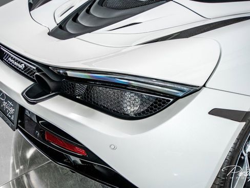 Used 2022 McLaren 720S Spider image 38