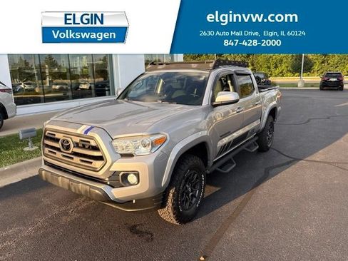 Used 2017 Toyota Tacoma SR5 w/ Tow Package RWD image 1