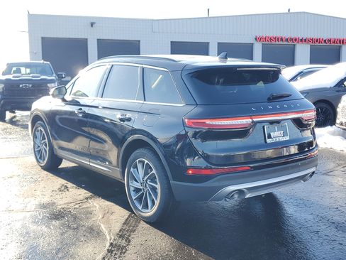 New 2026 Lincoln Corsair Premiere image 3