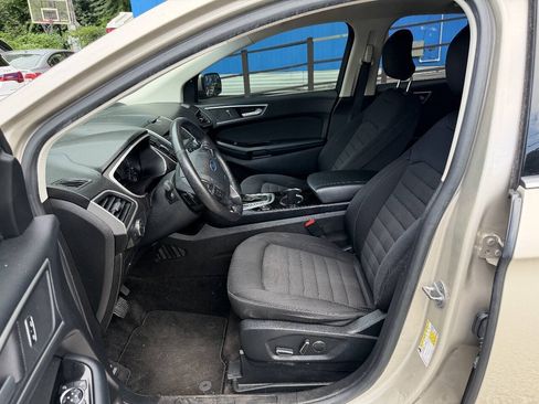 Used 2017 Ford Edge SEL AWD/4WD image 9