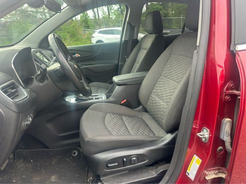 Used 2021 Chevrolet Equinox LT AWD/4WD image 10