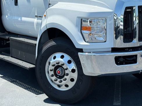 New 2026 Ford F750 2WD SuperCab Super Duty image 4