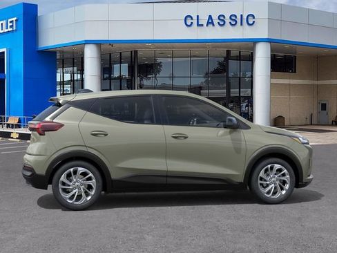 New 2027 Chevrolet Bolt LT w/ Comfort Package FWD image 5