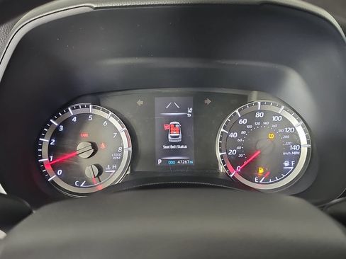 Used 2021 Toyota Highlander L FWD image 17
