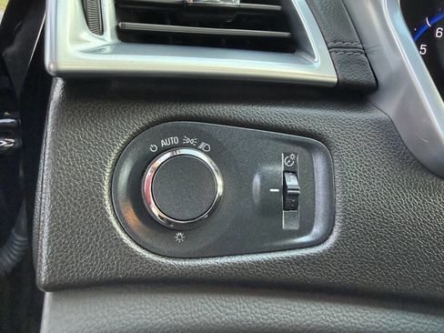 Used 2014 Cadillac SRX Luxury FWD image 14