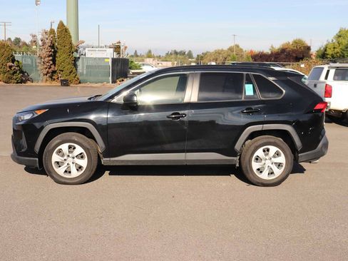 Used 2019 Toyota RAV4 LE w/ All Weather Liner Package AWD/4WD image 8