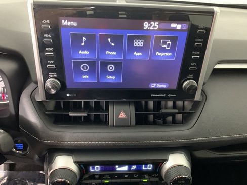 Used 2022 Toyota RAV4 XLE w/ Convenience Package AWD/4WD image 24