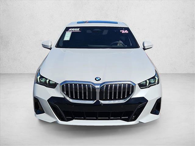 Used 2026 BMW 530i w/ M Sport Package RWD image 2