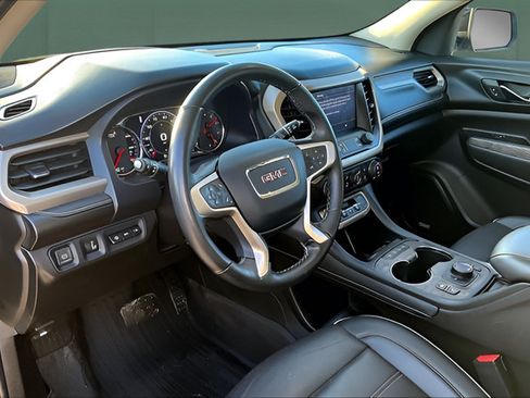 Used 2023 GMC Acadia Denali w/ Denali Ultimate Package AWD/4WD image 11