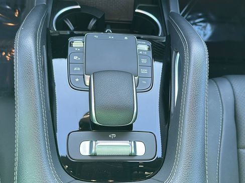 Used 2024 Mercedes-Benz GLS 450 4MATIC image 28