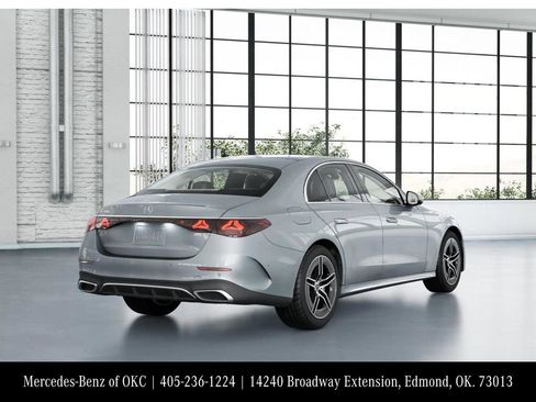 Used 2025 Mercedes-Benz E 350 Sedan image 22