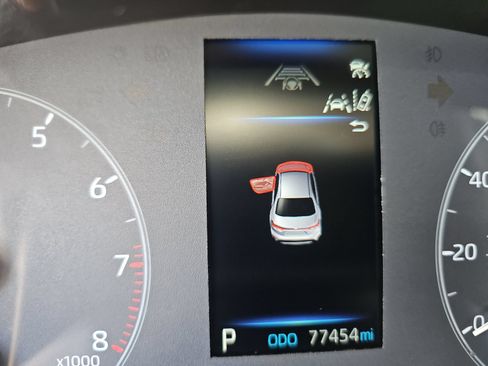 Used 2024 Toyota Corolla LE FWD image 10