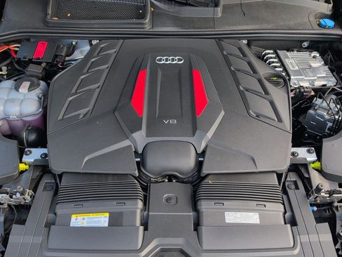 New 2026 Audi SQ8 Premium Plus image 28