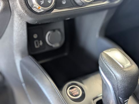 Used 2024 Nissan Kicks S FWD image 25