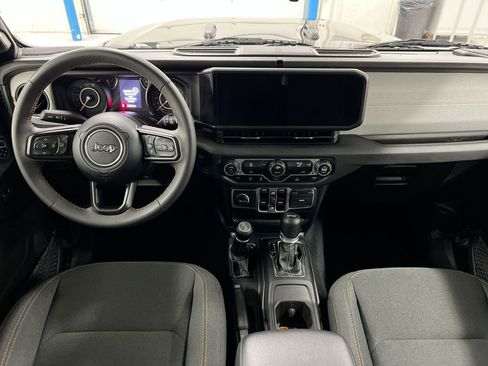 Used 2024 Jeep Wrangler Sport S image 10