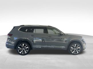 New 2026 Volkswagen Atlas SEL Premium R-Line AWD/4WD video 2