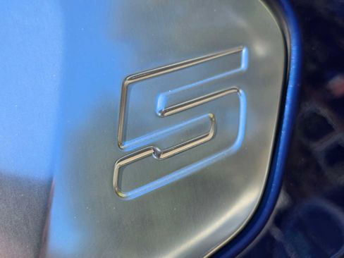 Used 2025 BMW i5 xDrive40 w/ Premium Package image 14