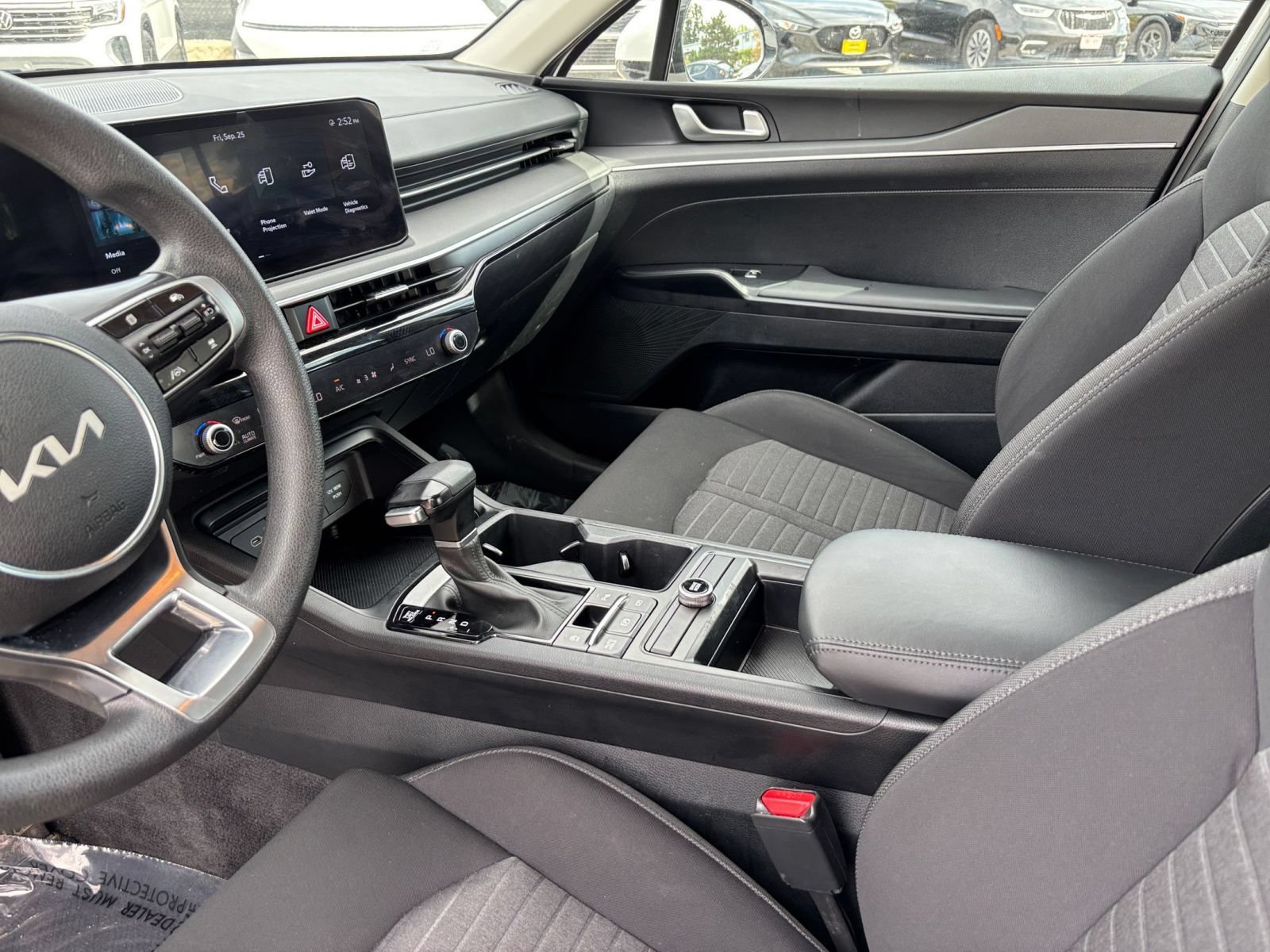 Used 2025 Kia K5 LXS FWD image 40