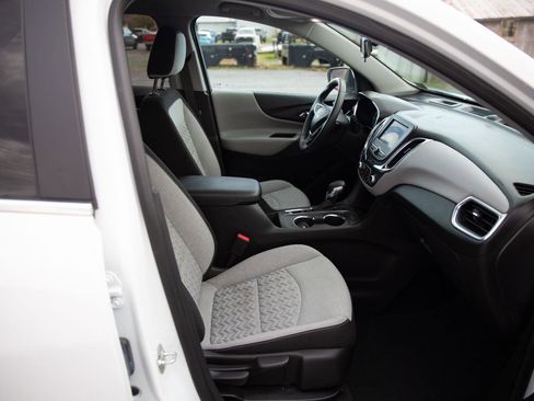 Certified 2023 Chevrolet Equinox LT w/ Driver Convenience Package image 24