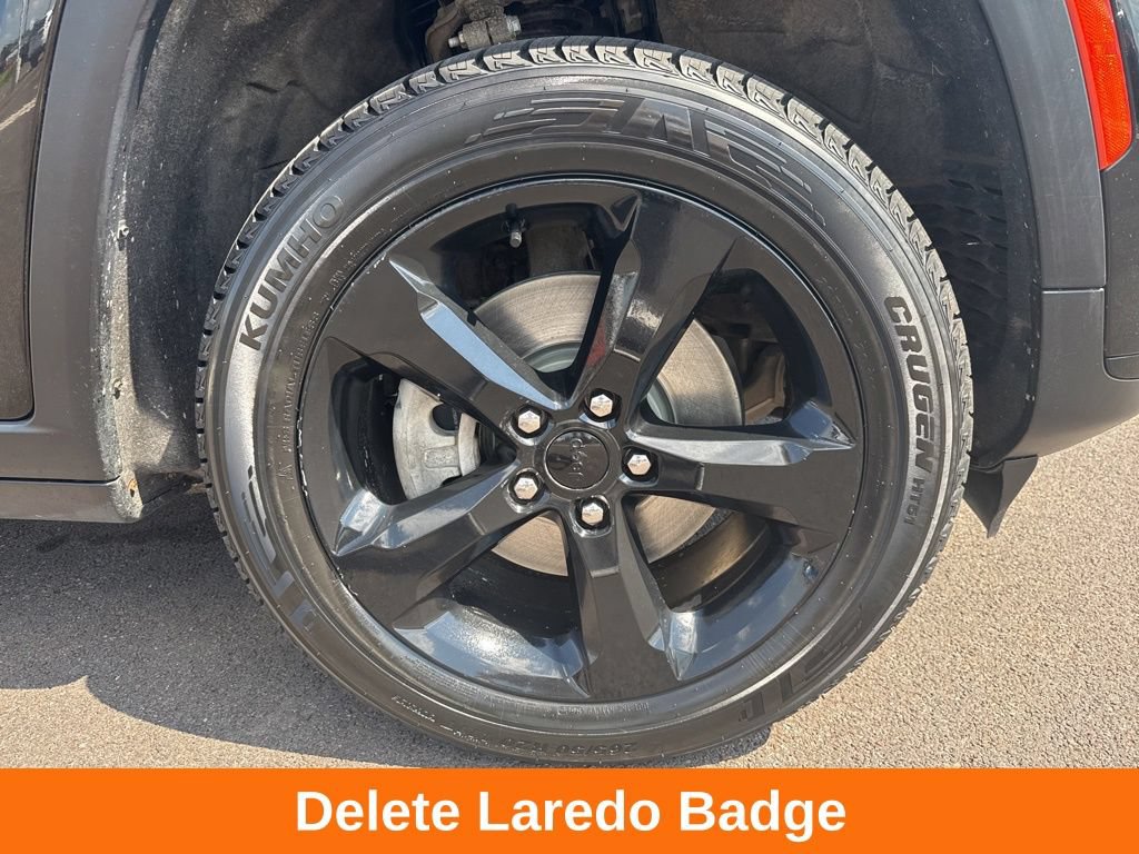 Used 2023 Jeep Grand Cherokee L Laredo AWD/4WD image 13