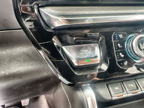 Used 2022 GMC Sierra 1500 Denali Ultimate AWD/4WD image 16