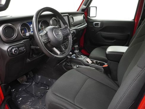 Used 2022 Jeep Wrangler Unlimited Sport image 17