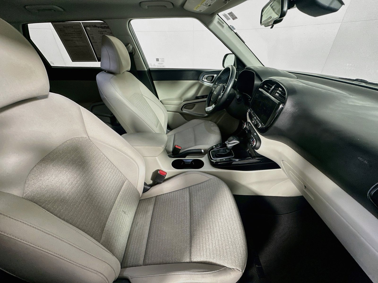 Used 2023 Kia Soul EX FWD image 28