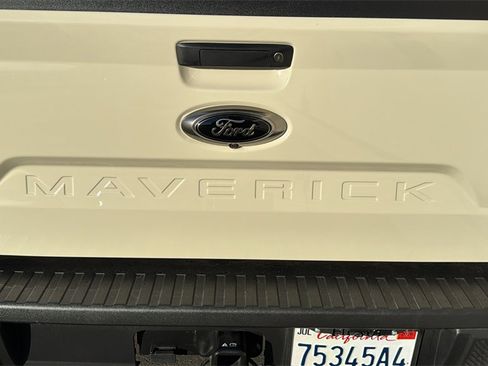 Certified 2024 Ford Maverick XLT w/ XLT Luxury Package image 8