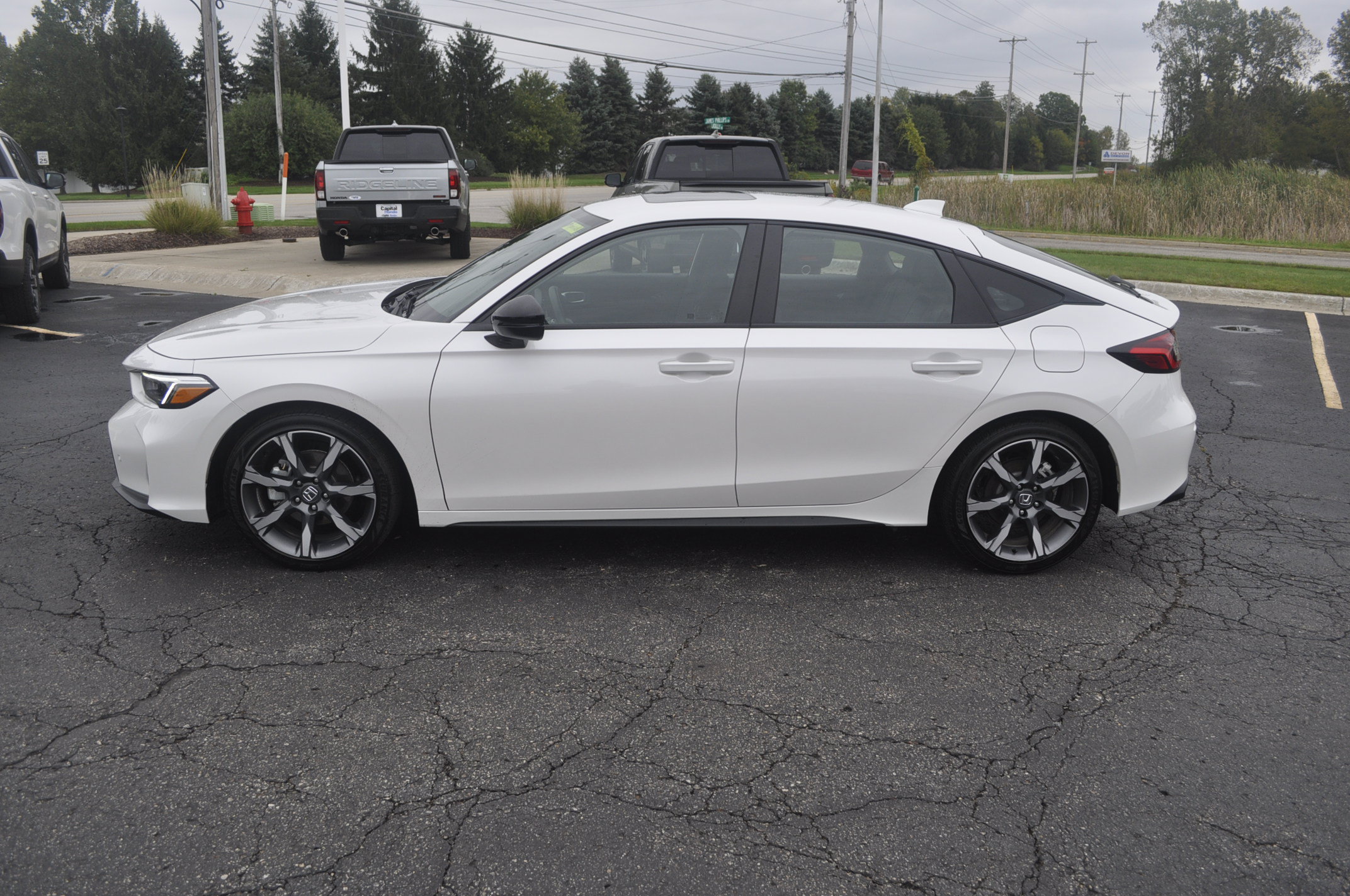 Used 2026 Honda Civic Sport Touring image 4