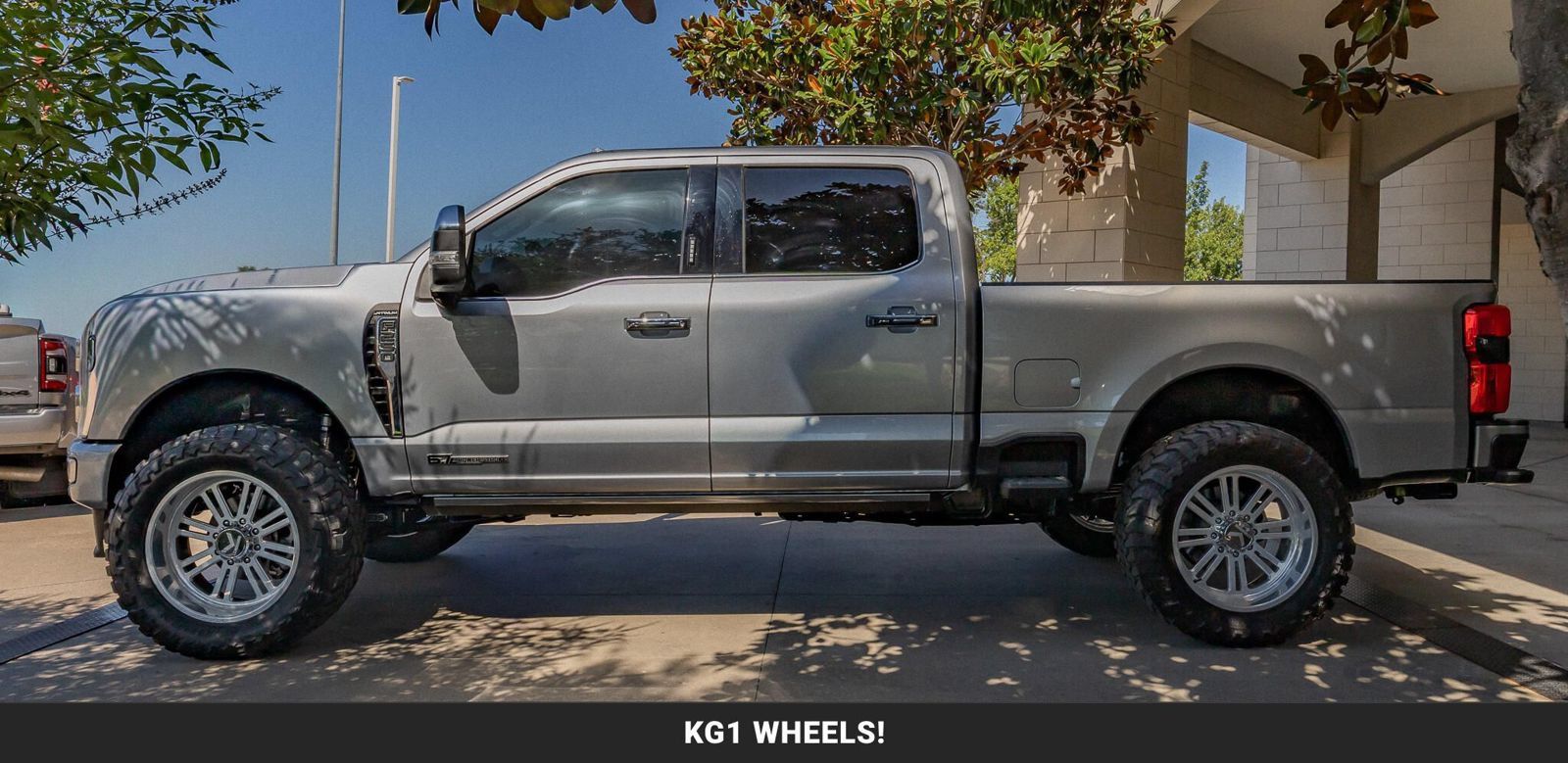 Used 2024 Ford F250 Platinum AWD/4WD image 5