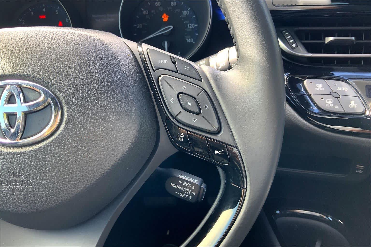 Used 2021 Toyota C-HR XLE FWD image 24