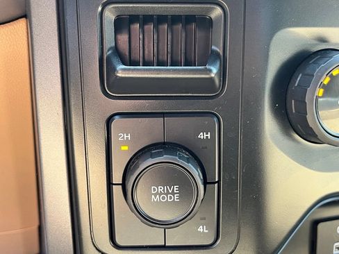 Used 2023 Ford F150 XLT AWD/4WD image 22