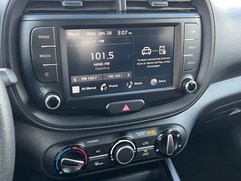 Used 2023 Kia Soul LX w/ Option Group 015 FWD image 35