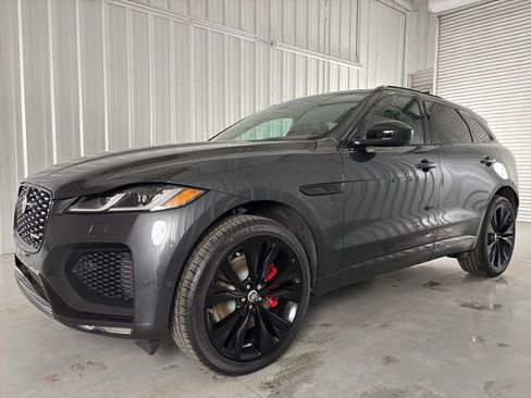 Used 2025 Jaguar F-PACE R-Dynamic S image 2