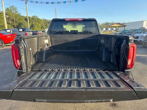 Used 2024 GMC Sierra 1500 SLT image 31