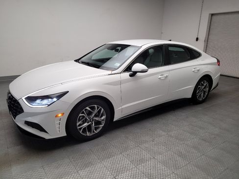 Used 2023 Hyundai Sonata SEL w/ Preferred Accessory Package image 2