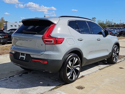 Used 2025 Volvo XC40 B5 Ultra w/ Climate Package image 6