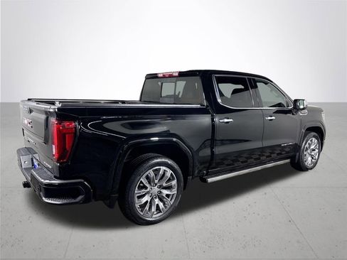 Used 2022 GMC Sierra 1500 Denali w/ Denali Reserve Package image 6