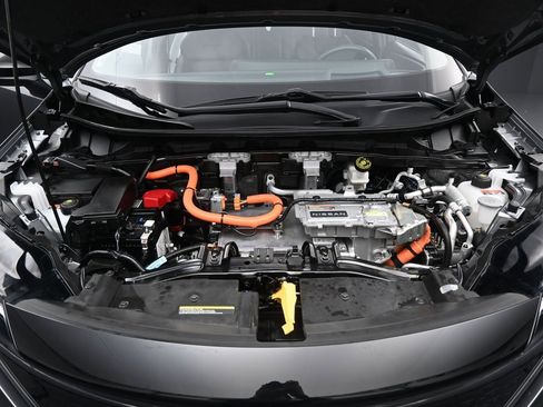 Used 2023 Nissan Ariya AWD image 39