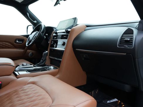 Certified 2024 INFINITI QX80 Sensory w/ Cargo Package image 23